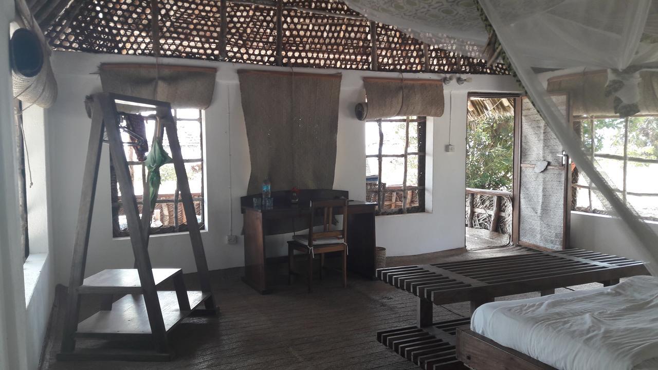 Emayani Beach Lodge Pangani Exterior photo
