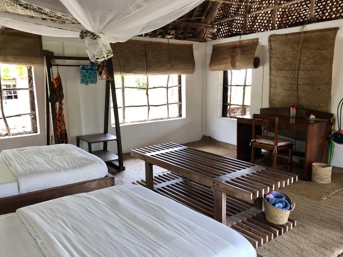 Emayani Beach Lodge Pangani Exterior photo
